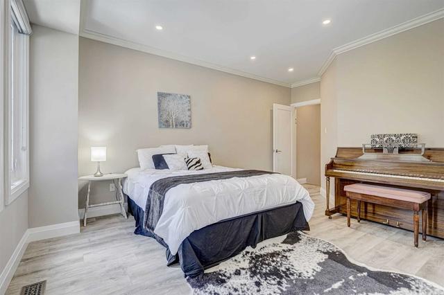 85 Alameda Circ, Townhouse with 4 bedrooms, 4 bathrooms and 2 parking in Vaughan ON | Image 6
