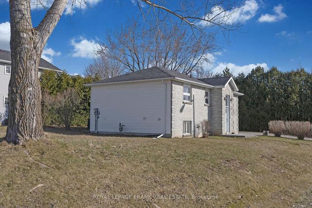 1 Sarah Cres, House detached with 2 bedrooms, 2 bathrooms and 4 parking in Kawartha Lakes ON | Image 21