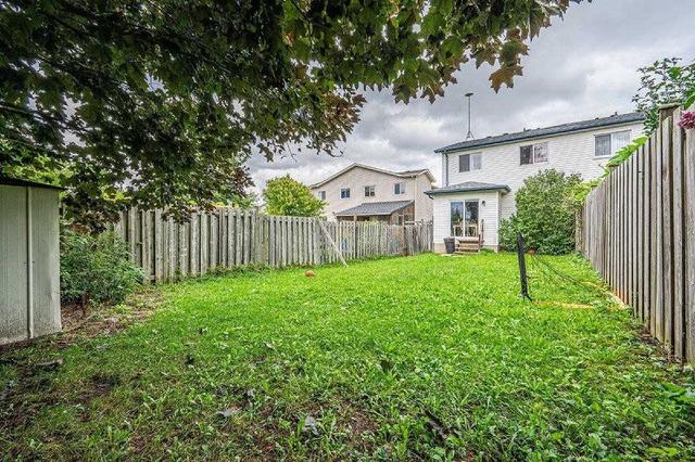 219 Grulke St, House semidetached with 3 bedrooms, 2 bathrooms and 3 parking in Kitchener ON | Image 7