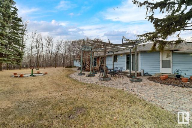 2 - 55204 Rge Rd 222, House detached with 3 bedrooms, 2 bathrooms and null parking in Sturgeon County AB | Image 6
