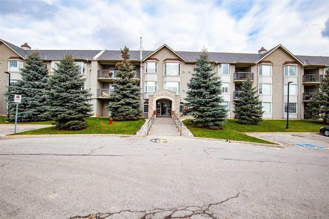 208 - 990 Golf Links Rd, Condo with 2 bedrooms, 2 bathrooms and 1 parking in Hamilton ON | Image 1