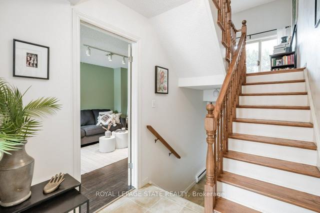 180 Hess St S, Townhouse with 3 bedrooms, 3 bathrooms and 1 parking in Hamilton ON | Image 34