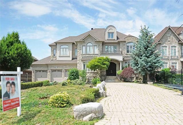 20 Yongeview Ave, House detached with 4 bedrooms, 7 bathrooms and 13 parking in Richmond Hill ON | Image 1