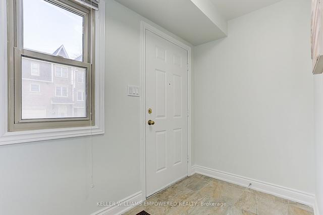 48 - 10 Cardwell Ave, Townhouse with 3 bedrooms, 3 bathrooms and 3 parking in Toronto ON | Image 12