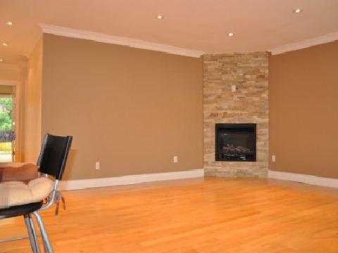 44 Muir Dr, House detached with 3 bedrooms, 3 bathrooms and 1 parking in Toronto ON | Image 2