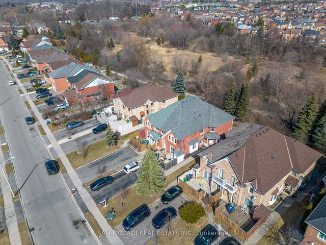 78 Pressed Brick Dr, House attached with 3 bedrooms, 3 bathrooms and 3 parking in Brampton ON | Image 28