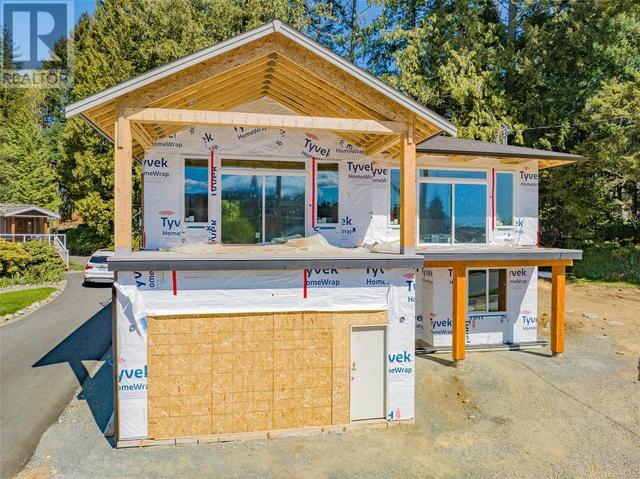 6632 Jenkins Rd, House detached with 6 bedrooms, 4 bathrooms and 6 parking in Nanaimo BC | Image 2