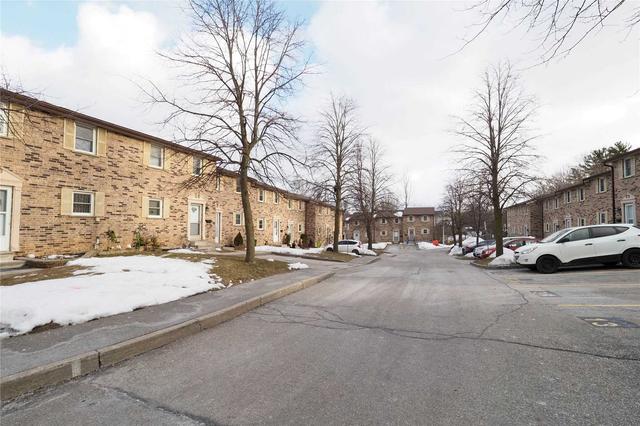 39 - 175 Cedar St, Townhouse with 3 bedrooms, 2 bathrooms and 1 parking in Cambridge ON | Image 12