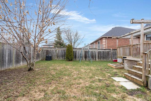 90 Larkin Dr, House detached with 2 bedrooms, 2 bathrooms and 3 parking in Barrie ON | Image 30