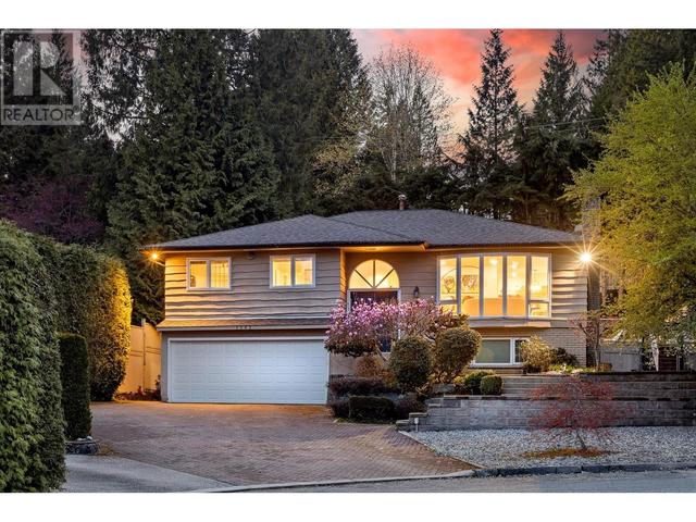 1262 Bracknell Place, House detached with 6 bedrooms, 4 bathrooms and 4 parking in North Vancouver BC | Image 1