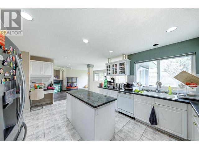 5253 Jaskow Drive, House detached with 6 bedrooms, 4 bathrooms and 4 parking in Richmond BC | Image 13