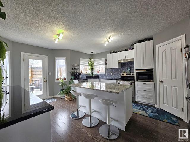 3744 49 Av, House detached with 4 bedrooms, 2 bathrooms and null parking in Drayton Valley AB | Image 9