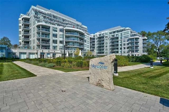 725 - 3500 Lakeshore Rd, Condo with 2 bedrooms, 2 bathrooms and 1 parking in Oakville ON | Image 2