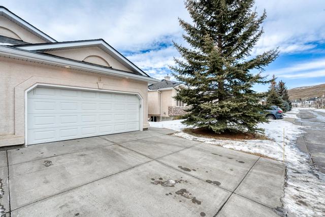 8 Eagleview Gate, Home with 3 bedrooms, 2 bathrooms and 4 parking in Calgary AB | Image 34