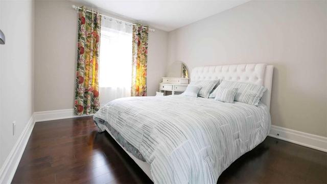 112 Frontenac Ave, House detached with 4 bedrooms, 5 bathrooms and 4 parking in Toronto ON | Image 15