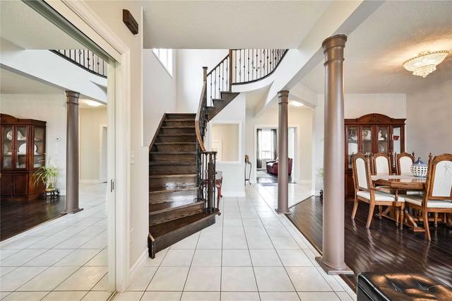 117 Whitwell Dr, House detached with 5 bedrooms, 5 bathrooms and 5 parking in Brampton ON | Image 15