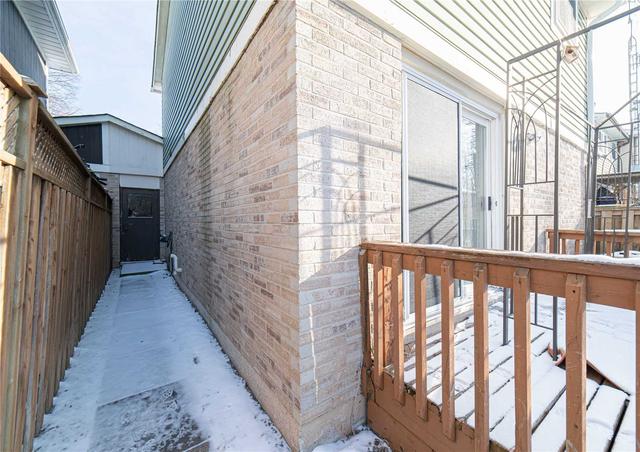 865 Gentry Cres, House attached with 3 bedrooms, 2 bathrooms and 2 parking in Oshawa ON | Image 29