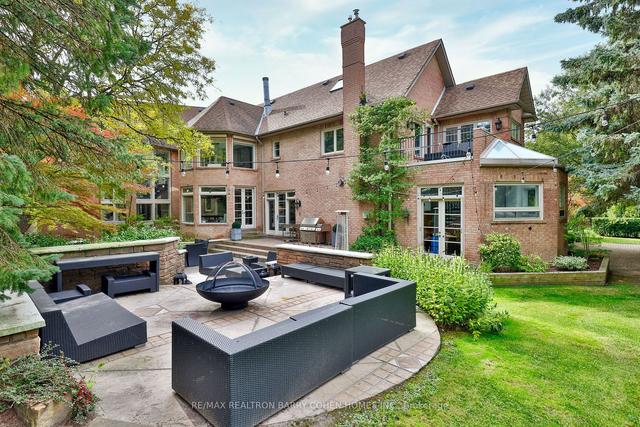 3 Hyde Park Circ, House detached with 4 bedrooms, 9 bathrooms and 9 parking in Toronto ON | Image 32