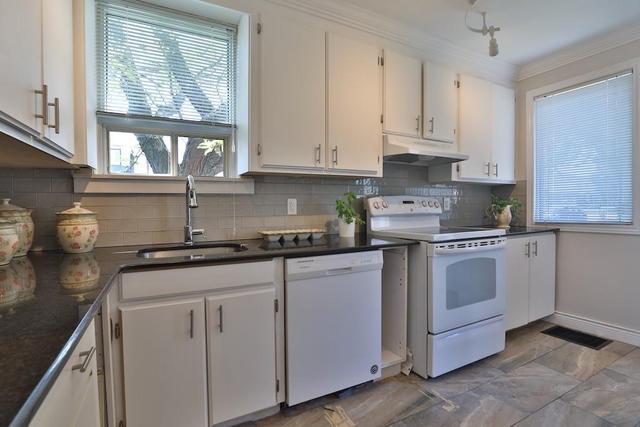 115 East 14th Street, House detached with 3 bedrooms, 1 bathrooms and 2 parking in Hamilton ON | Image 7