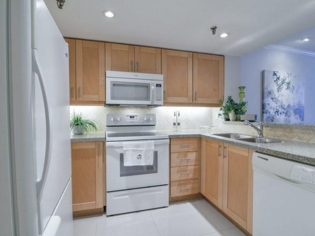 101 - 325 Webb Dr, Condo with 2 bedrooms, 2 bathrooms and 1 parking in Mississauga ON | Image 10