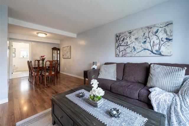 864 Cabot Tr, House detached with 4 bedrooms, 3 bathrooms and 5 parking in Milton ON | Image 37