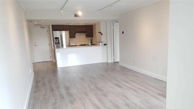 612 - 701 King St W, Condo with 2 bedrooms, 2 bathrooms and 1 parking in Toronto ON | Image 3