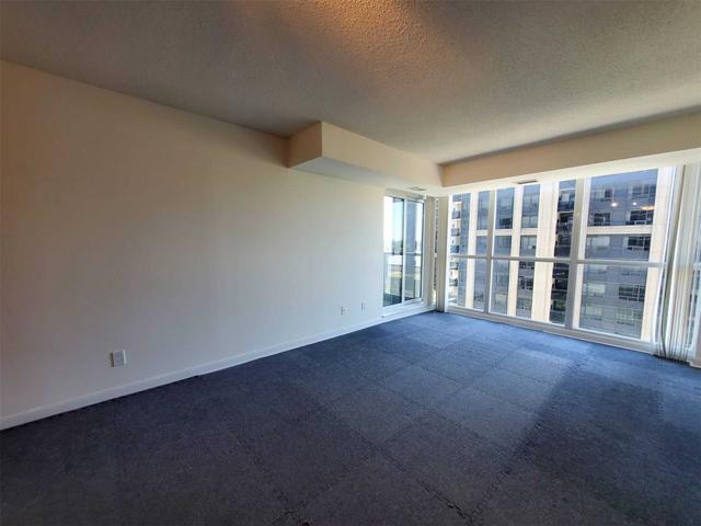 909 - 4978 Yonge St, Condo with 3 bedrooms, 2 bathrooms and 1 parking in Toronto ON | Image 4