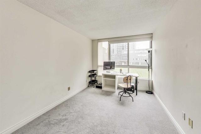 th5 - 11 Broadway Ave, Condo with 2 bedrooms, 2 bathrooms and 1 parking in Toronto ON | Image 10