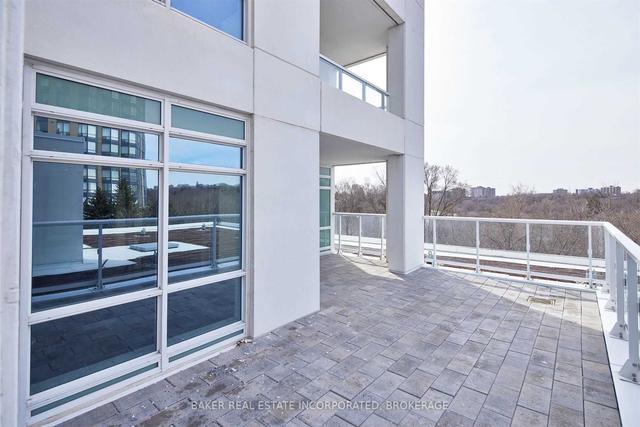 214 - 10 Wilby Cres, Condo with 3 bedrooms, 2 bathrooms and 1 parking in Toronto ON | Image 10