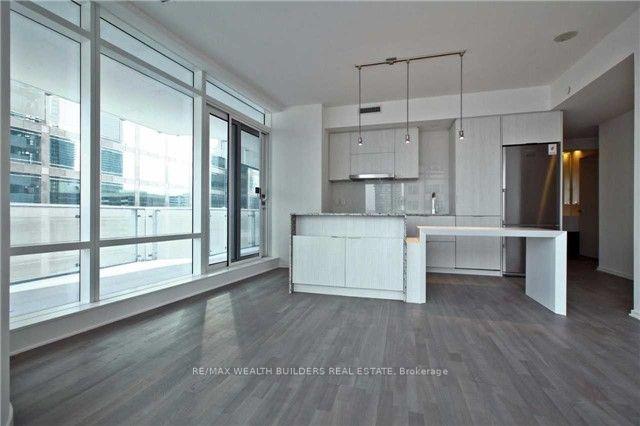 1101 - 1 Bloor St E, Condo with 2 bedrooms, 2 bathrooms and 1 parking in Toronto ON | Image 10