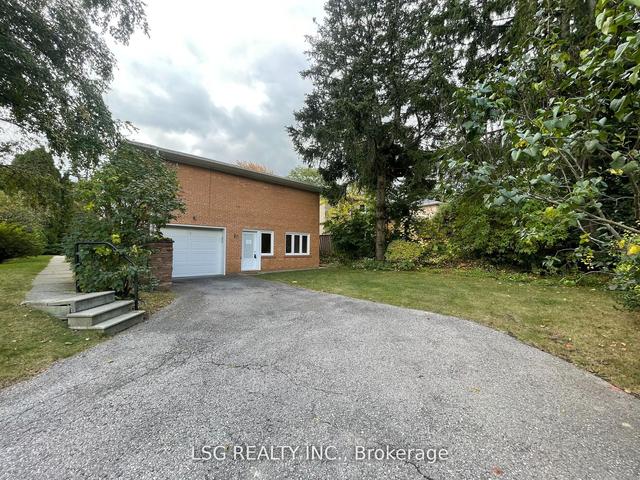 59 Ravenscroft Circ, House detached with 3 bedrooms, 3 bathrooms and 4 parking in Toronto ON | Image 23