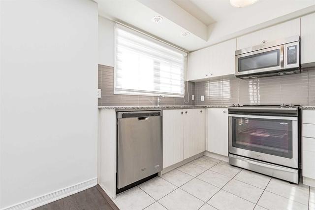 25 - 2441 Greenwich Dr, Townhouse with 2 bedrooms, 2 bathrooms and 1 parking in Oakville ON | Image 2