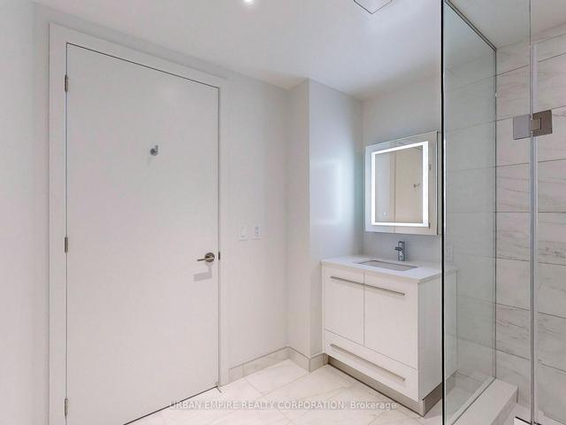 3207 - 8 Cumberland St, Condo with 2 bedrooms, 2 bathrooms and 1 parking in Toronto ON | Image 20
