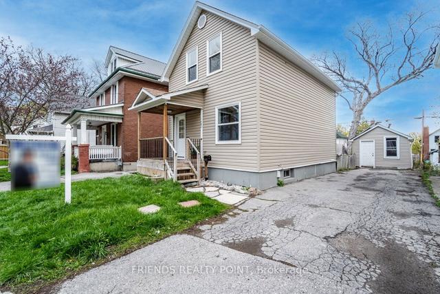 123 Huron St, House detached with 3 bedrooms, 2 bathrooms and 2 parking in Oshawa ON | Image 12
