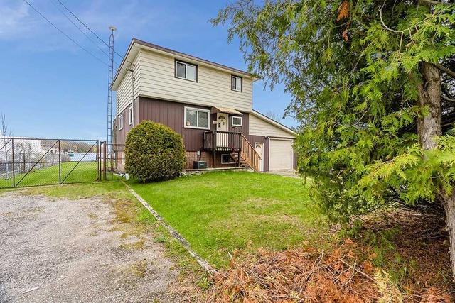 561 Champlain Rd, House detached with 3 bedrooms, 2 bathrooms and 5 parking in Tiny ON | Image 3