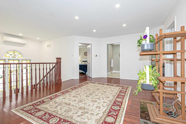 863 Norsan Crt, House detached with 5 bedrooms, 5 bathrooms and 6 parking in Newmarket ON | Image 13