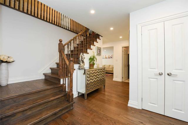 2502 Trevor Dr, House detached with 4 bedrooms, 4 bathrooms and 4 parking in Oakville ON | Image 23