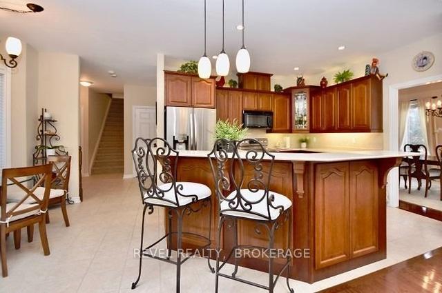61 Red Oak Cres, House detached with 4 bedrooms, 3 bathrooms and 10 parking in Oro Medonte ON | Image 13