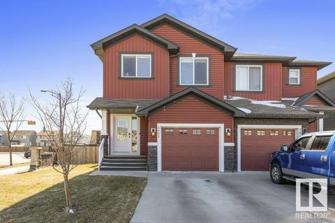 3905 167a Av Nw, House semidetached with 3 bedrooms, 2 bathrooms and null parking in Edmonton AB | Card Image