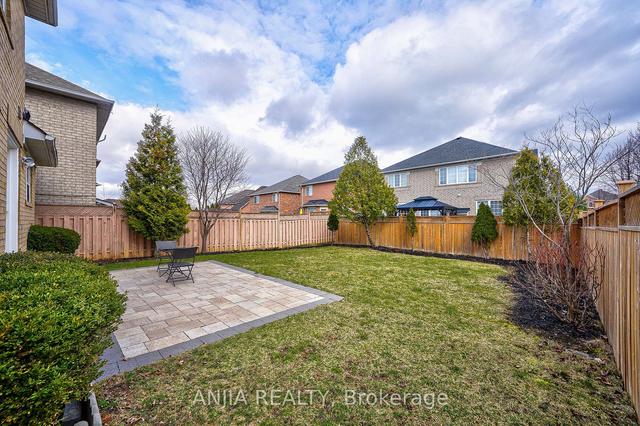 33 Landsdown Cres, House detached with 3 bedrooms, 3 bathrooms and 3 parking in Markham ON | Image 30