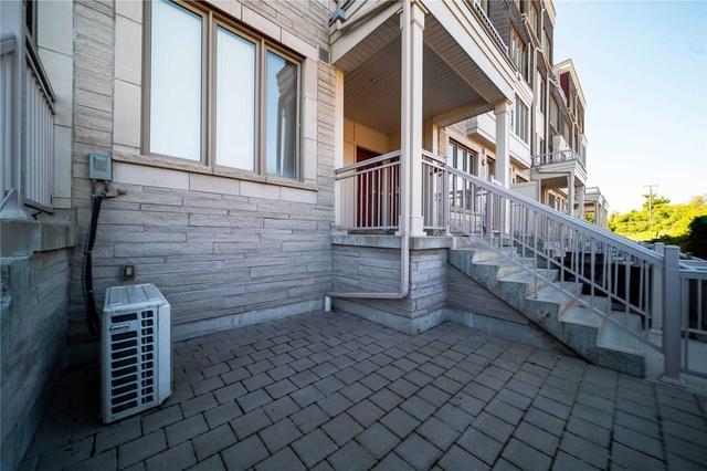 12 - 145 Long Branch Ave, Townhouse with 2 bedrooms, 3 bathrooms and 1 parking in Toronto ON | Image 3