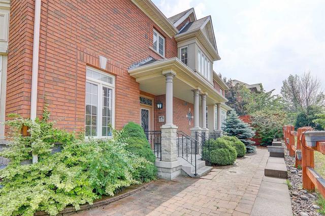 52 Medoc Pl, House detached with 5 bedrooms, 5 bathrooms and 6 parking in Vaughan ON | Image 12