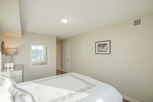 209 - 7363 Kennedy Rd, Condo with 2 bedrooms, 2 bathrooms and 1 parking in Markham ON | Image 4