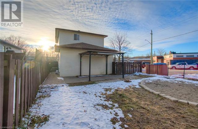 371 Lawrence Street, House detached with 3 bedrooms, 2 bathrooms and 6 parking in Cambridge ON | Image 32