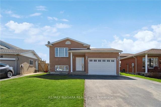 7516 Monastery Dr, House detached with 3 bedrooms, 2 bathrooms and 4 parking in Niagara Falls ON | Image 1