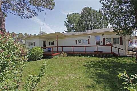 70 Sixth St, Home with 2 bedrooms, 1 bathrooms and 2 parking in New Tecumseth ON | Image 1