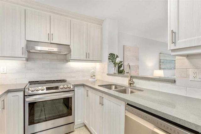 402 - 1 Emerald Lane, Condo with 2 bedrooms, 2 bathrooms and 2 parking in Vaughan ON | Image 21