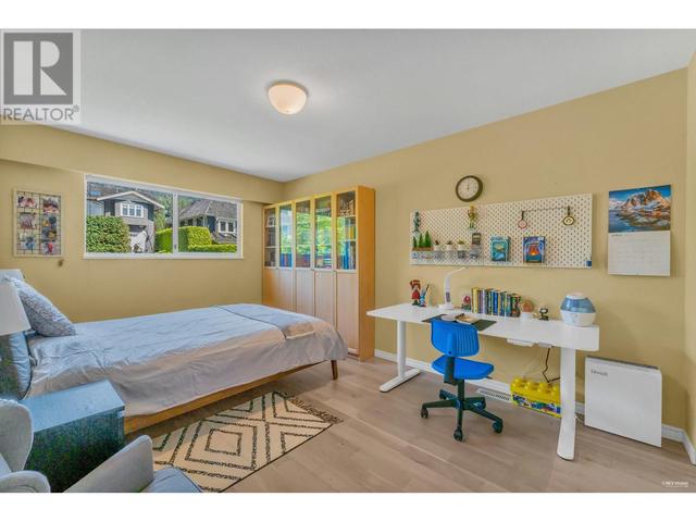 2383 Jefferson Avenue, House detached with 3 bedrooms, 3 bathrooms and 2 parking in West Vancouver BC | Image 29