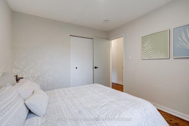 8 Colmar Pl, House detached with 3 bedrooms, 2 bathrooms and 5 parking in Hamilton ON | Image 7
