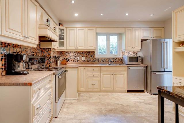 2188 Stanfield Rd, House detached with 3 bedrooms, 2 bathrooms and 5 parking in Mississauga ON | Image 12